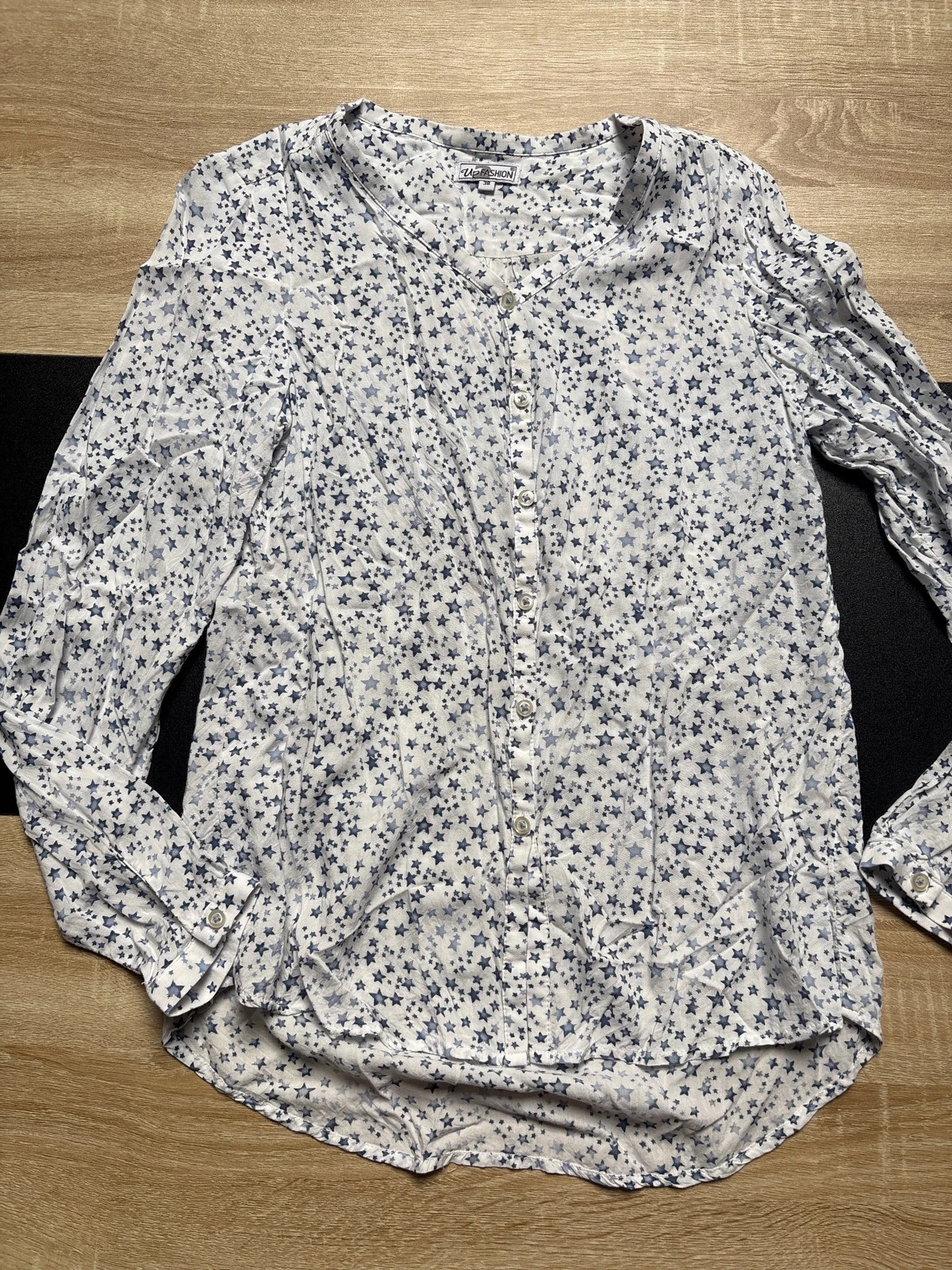 Chemisier fluide taille 38 motif étoile